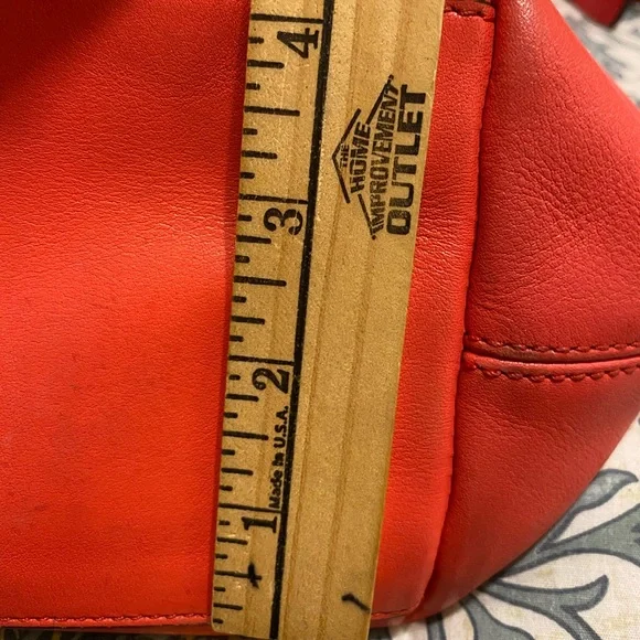 Coach Legacy Hobo Coral Handbag GUC - Picture 5 of 9